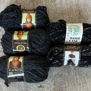 Lion Brand yarn
Wool Ease
Thick & Quick